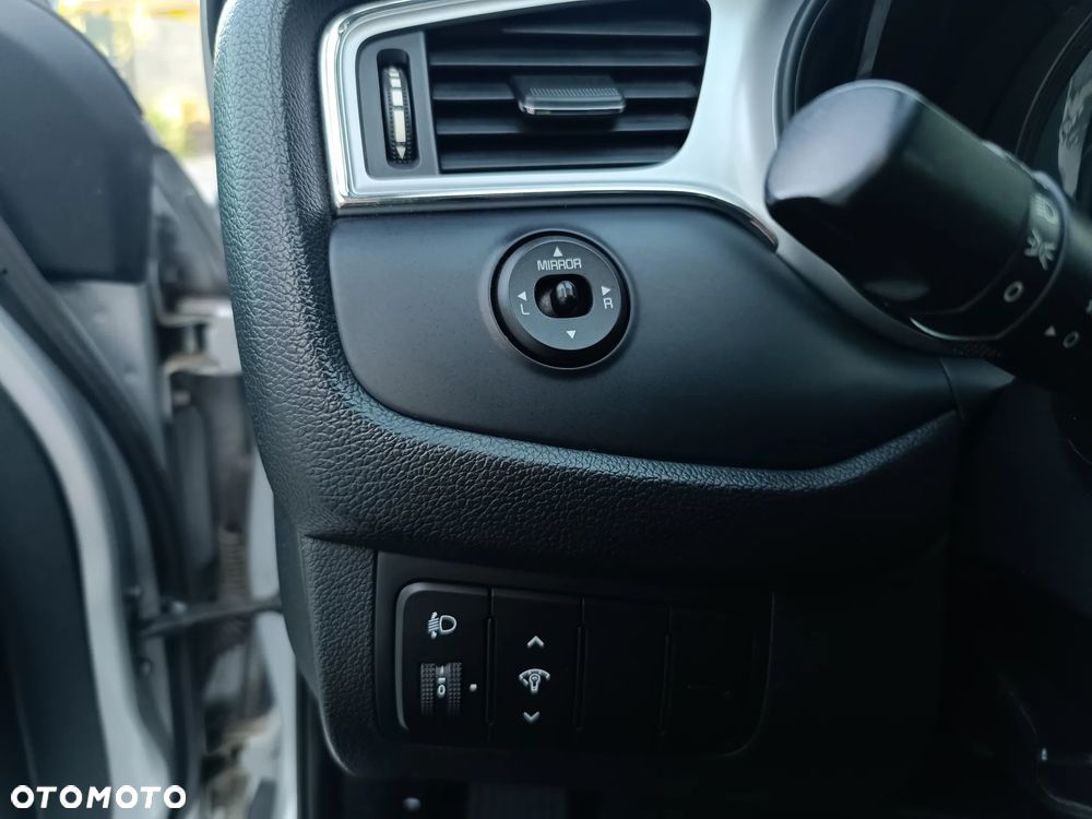 Kia Ceed 1.4 CRDi M - 13