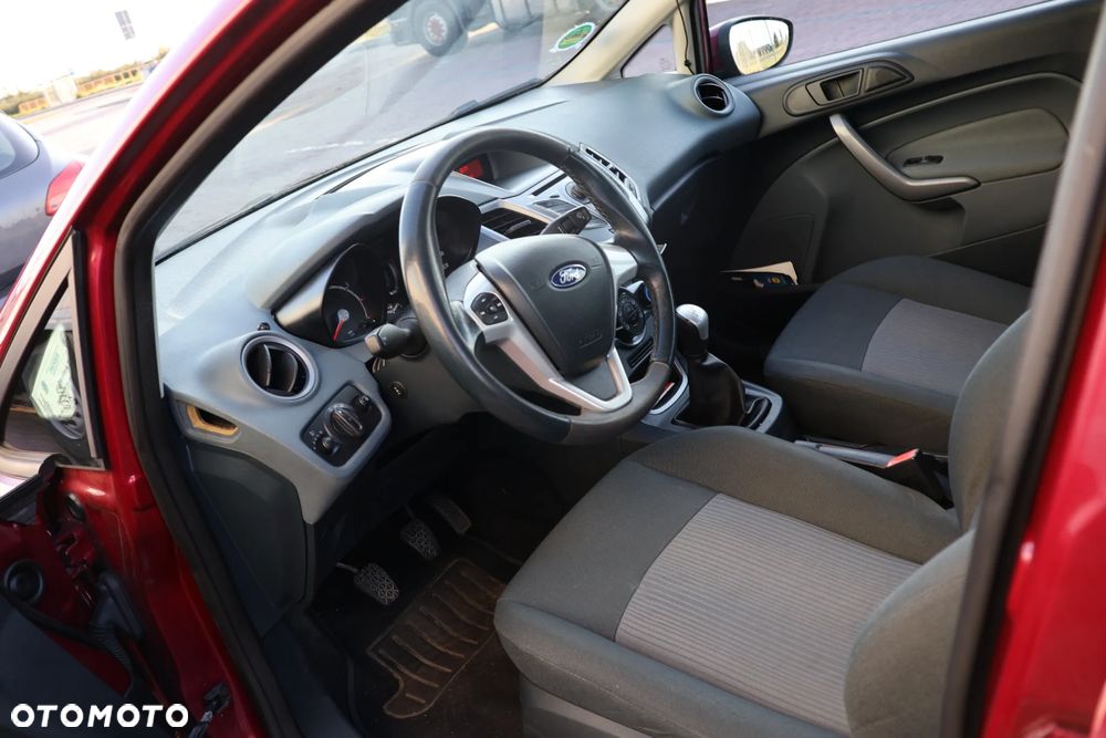 Ford Fiesta 1.25 Trend - 10