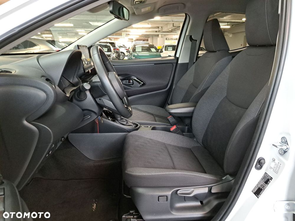 Toyota Yaris Hybrid 1.5 Style - 12