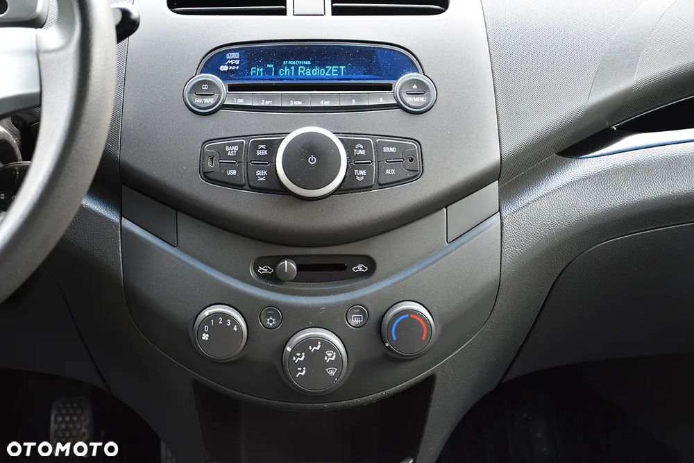 Chevrolet Spark 1.2 LS+ - 23