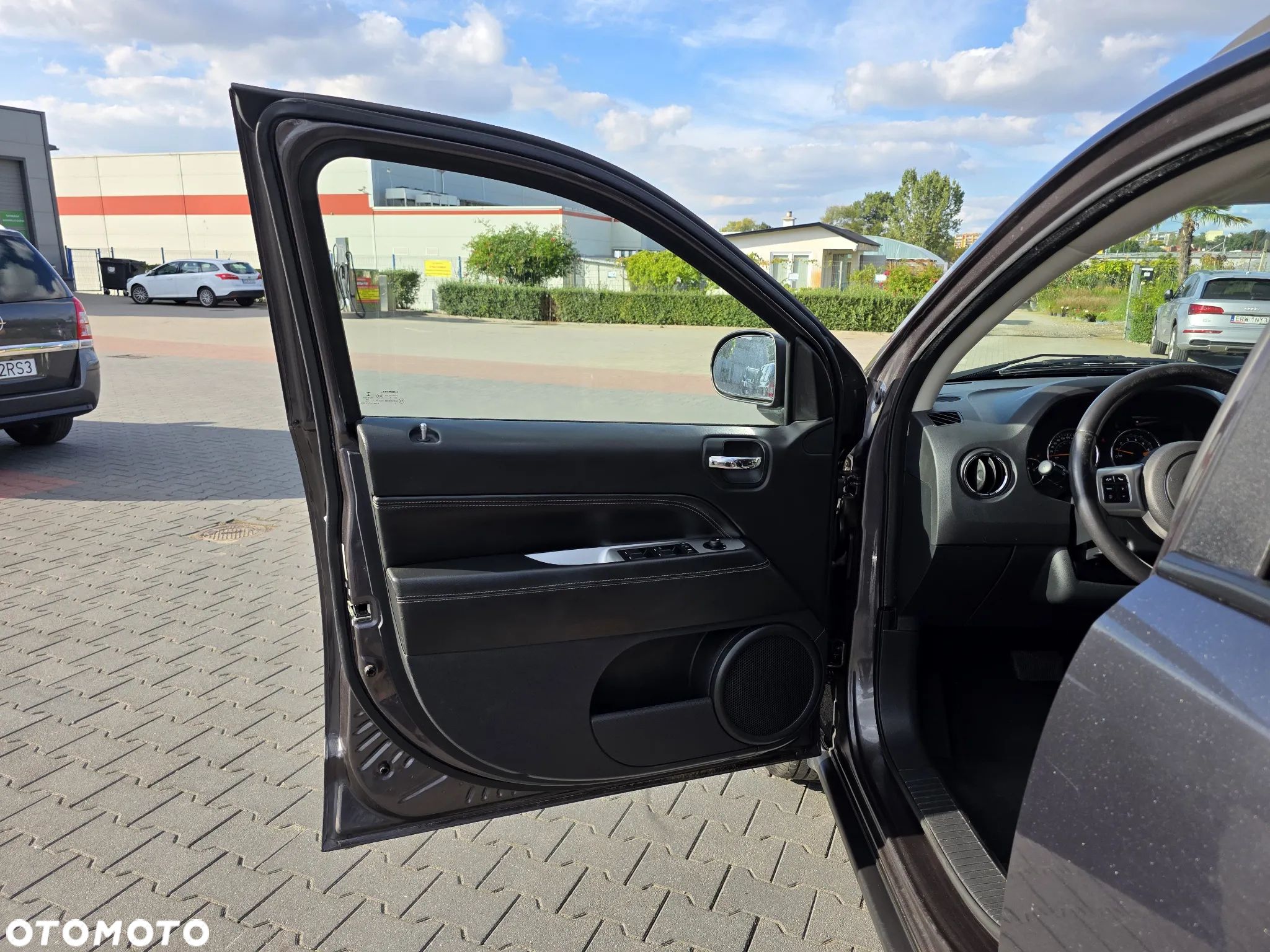 Jeep Compass 2.0 4x2 Limited - 10