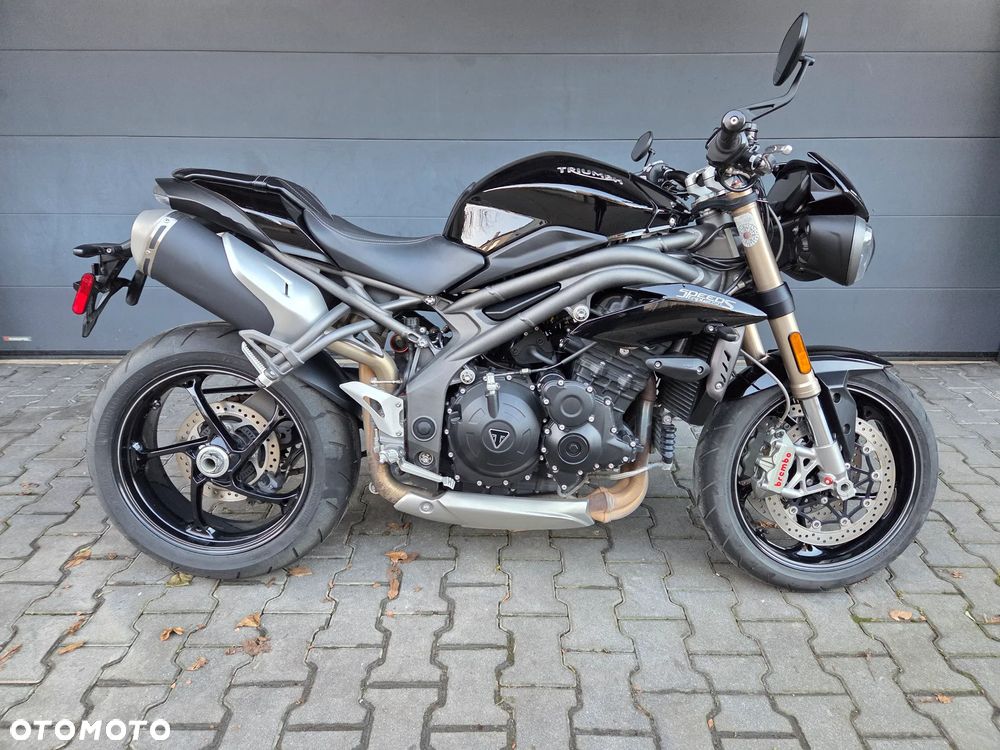 Triumph Speed Triple - 1