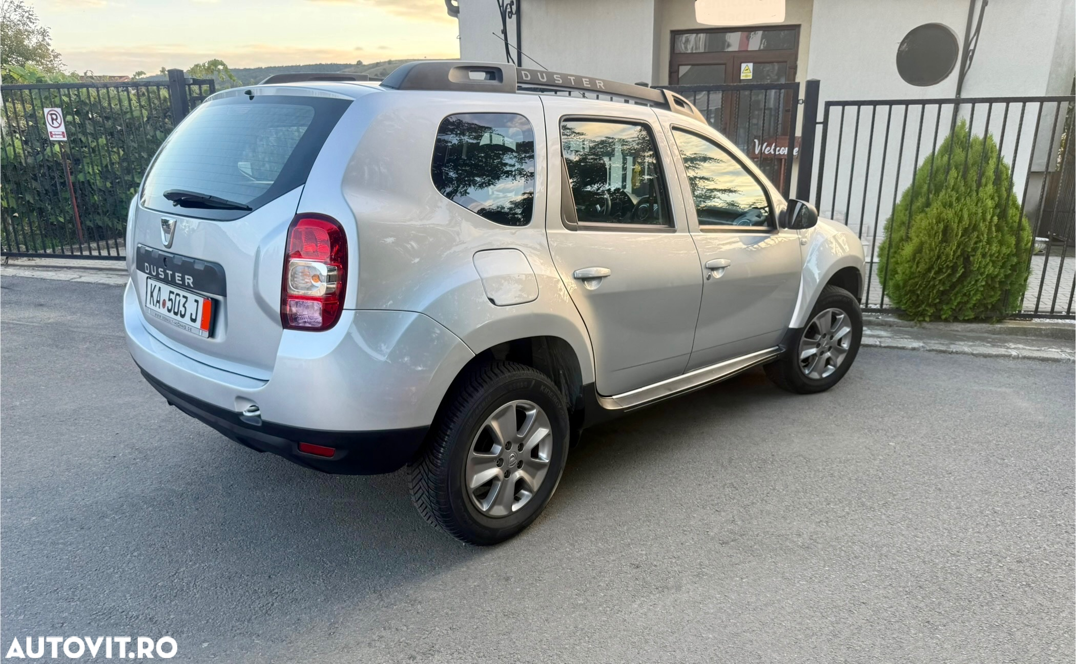 Dacia Duster 1.6 SCe Prestige jante 16" - 9