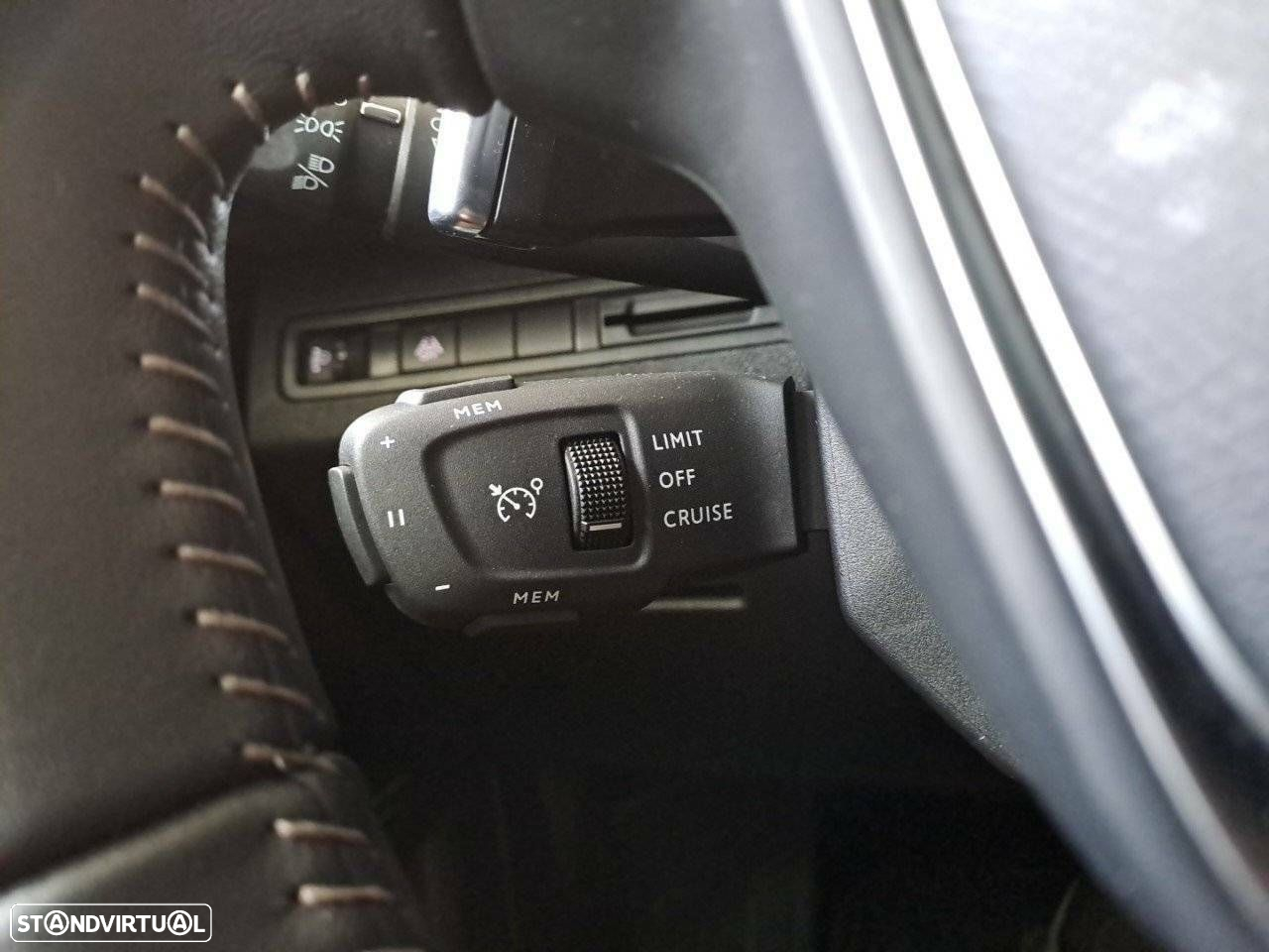 Peugeot 5008 1.5 BlueHDi Allure Pack EAT8 - 19