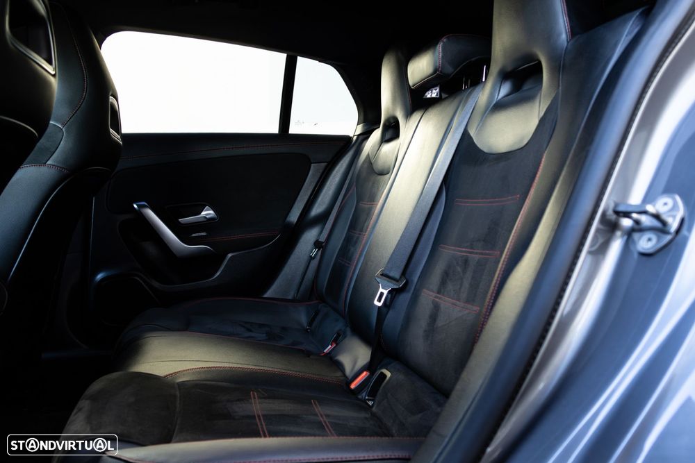 Mercedes-Benz CLA 180 - 26