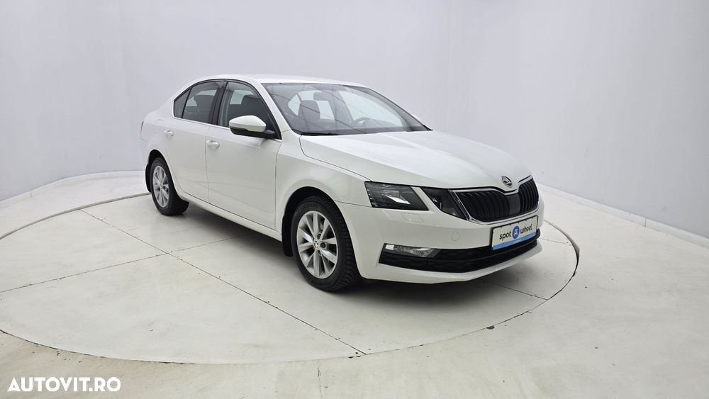 Skoda Octavia 1.4 TSI DSG Style - 4