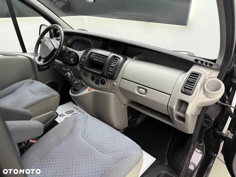 Renault Trafic 2.5 dCi FAP 115 L2H1 Komfort - 17