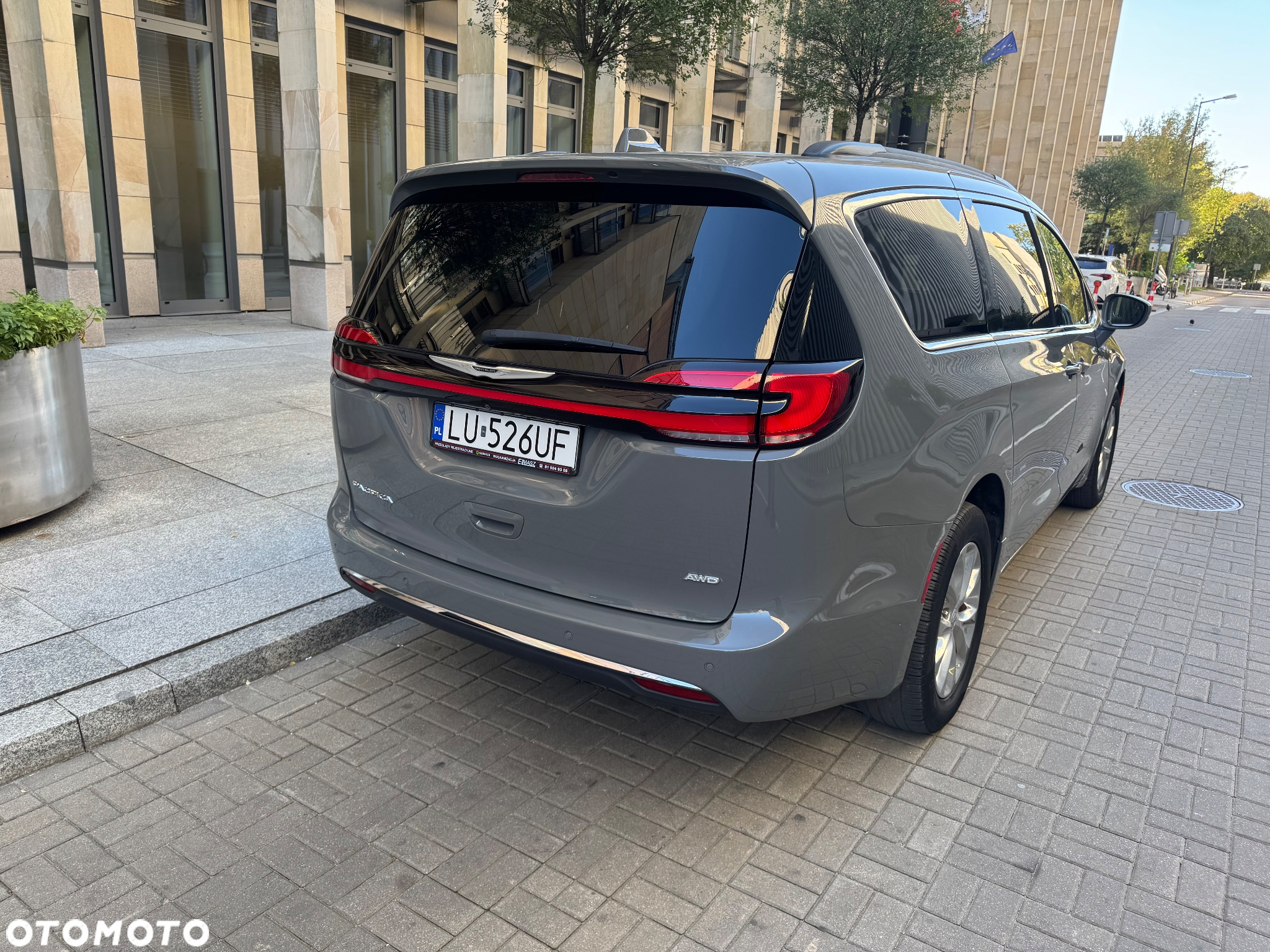 Chrysler Pacifica - 5