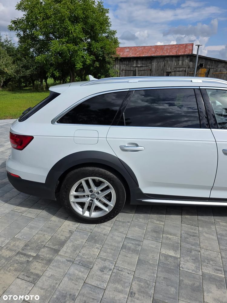 Audi A4 Allroad - 10