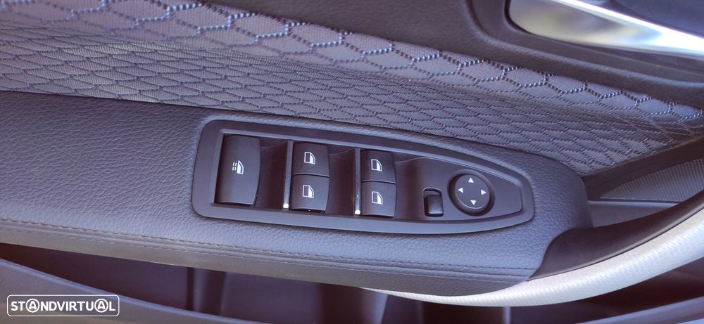 BMW 220 d Cabrio M Sport - 11