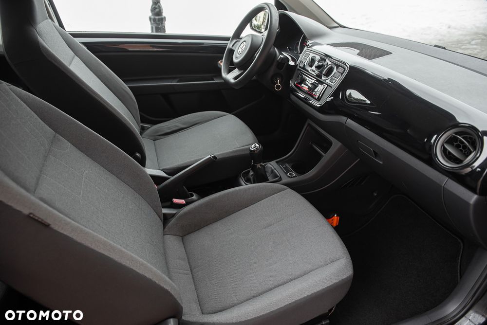 Volkswagen up! black - 22