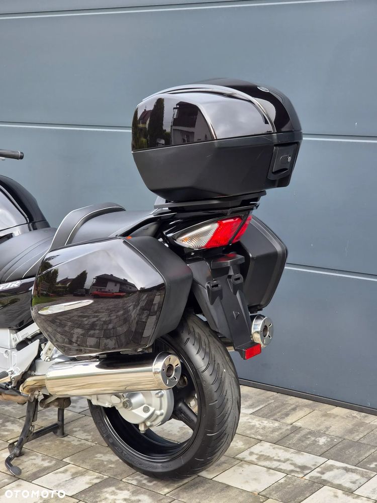 Yamaha FJR - 29