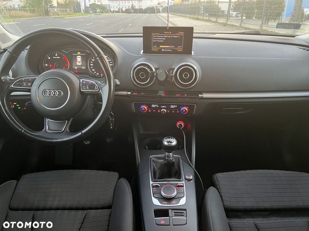 Audi A3 1.6 TDI Attraction - 12