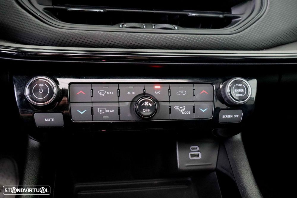 Jeep Compass 1.3 TG Trailhawk - 42