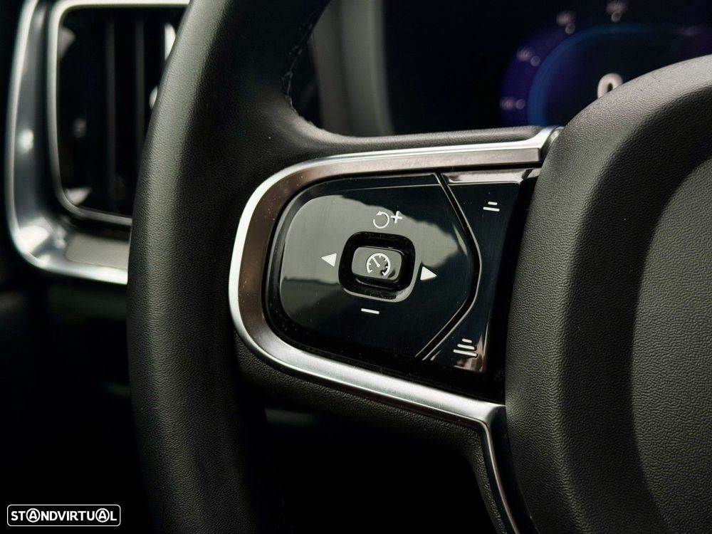 Volvo V60 2.0 B4 Plus Bright Auto - 36