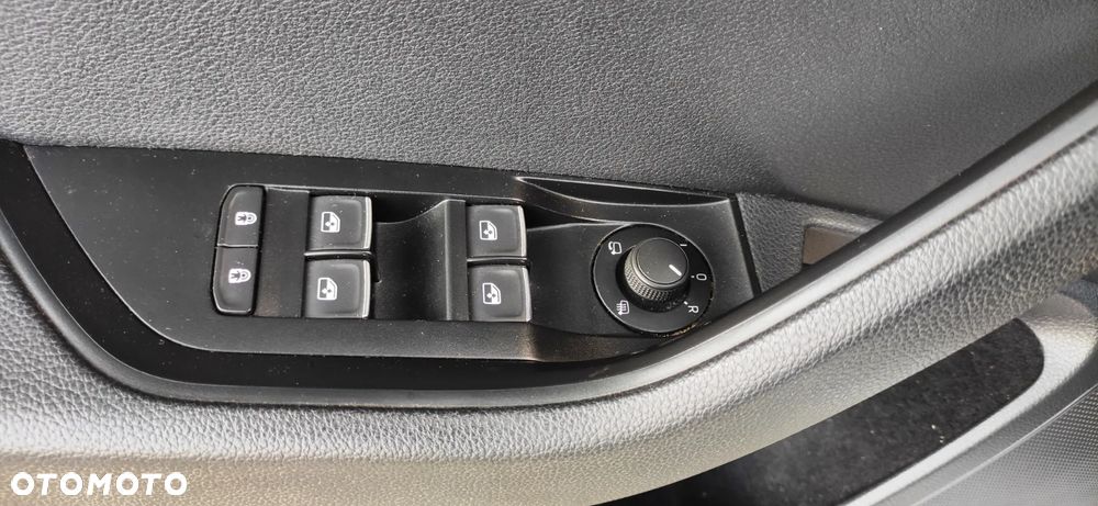 Skoda Superb 2.0 TDI DSG Ambition - 20