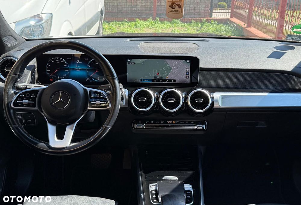 Mercedes-Benz GLB 200 7G-DCT - 3