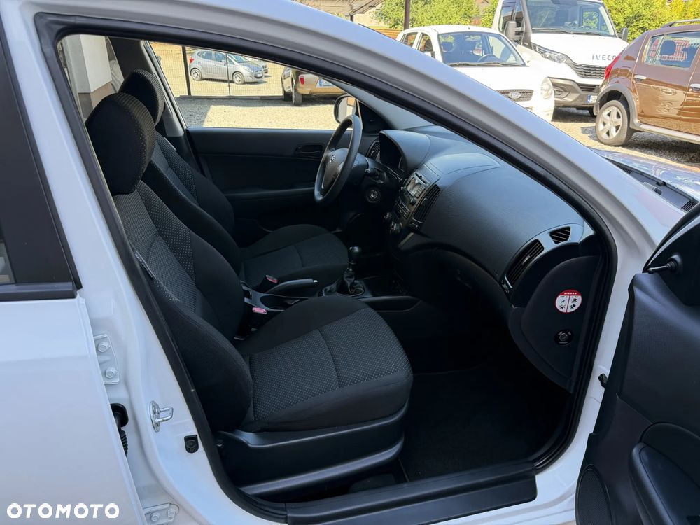 Hyundai i30 i30cw 1.4 Edition Plus - 27