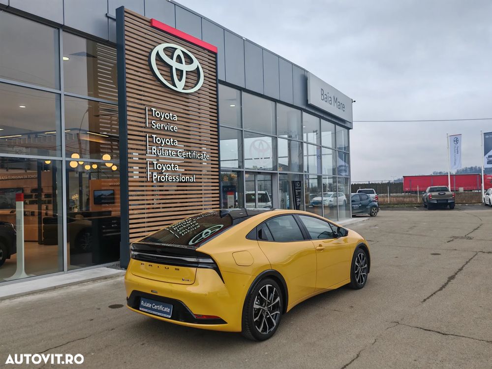 Toyota Prius 2.0 FWD PHEV Exclusive - 4