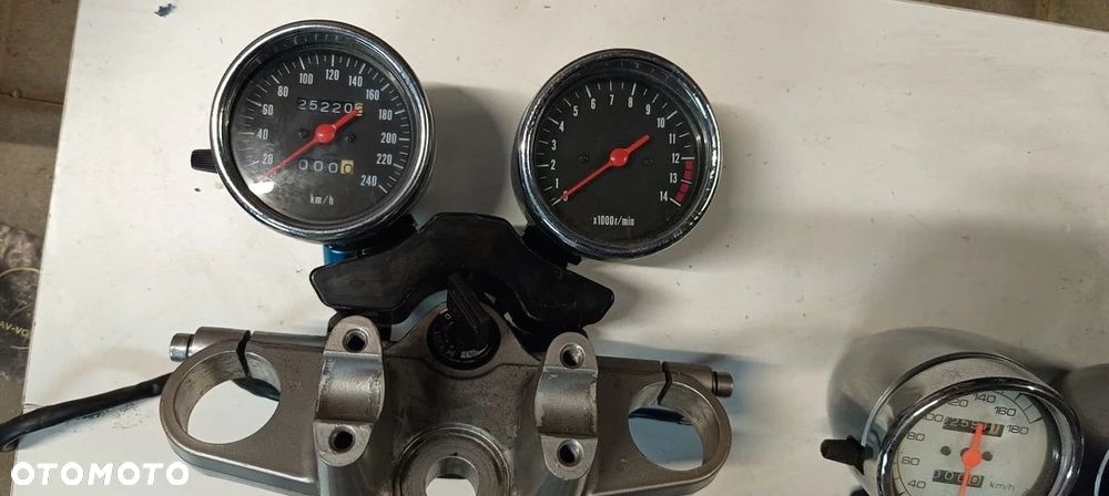 SUZUKI BANDIT 600 SV Licznik Zegary  Półka Stacyjka kluczyk - 15