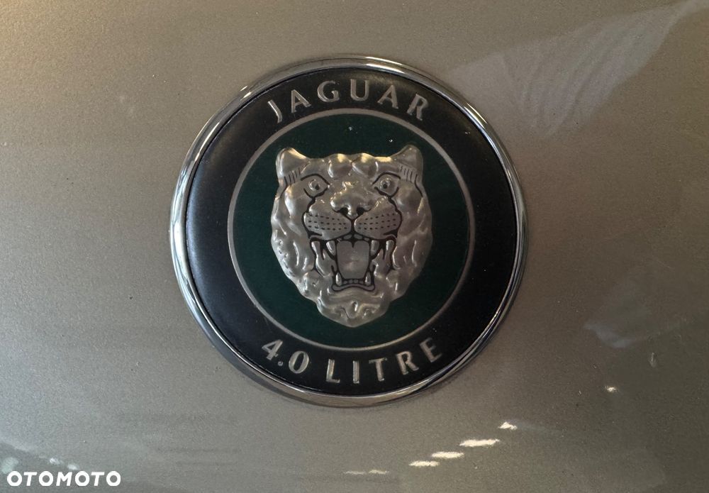 Jaguar XK8 - 22