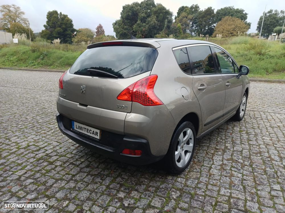 Peugeot 3008 1.6 HDi Premium - 7