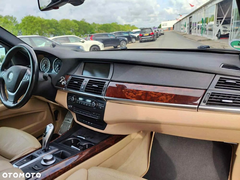 BMW X5 xDrive48i Edition 10 Jahre - 12
