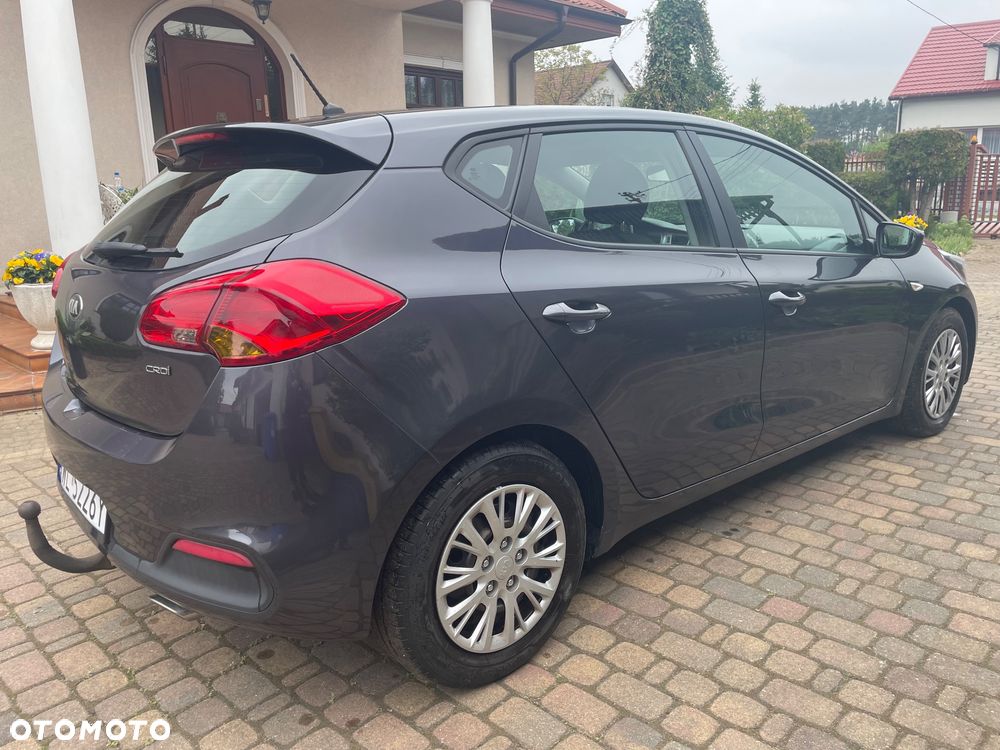Kia Ceed 1.6 CRDi 115 ISG Vision - 29
