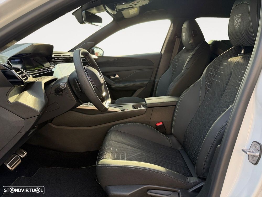 Peugeot 308 - 8