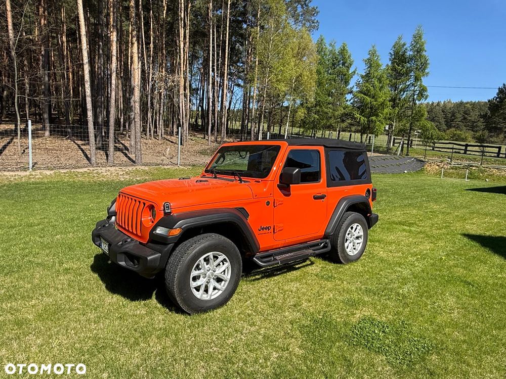 Jeep Wrangler - 1