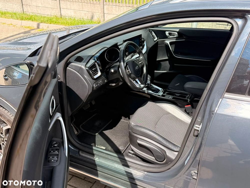Kia XCeed 1.4 T-GDI M DCT - 12