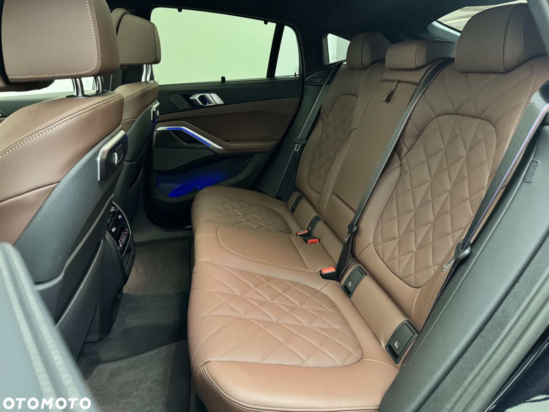 BMW X6 - 25