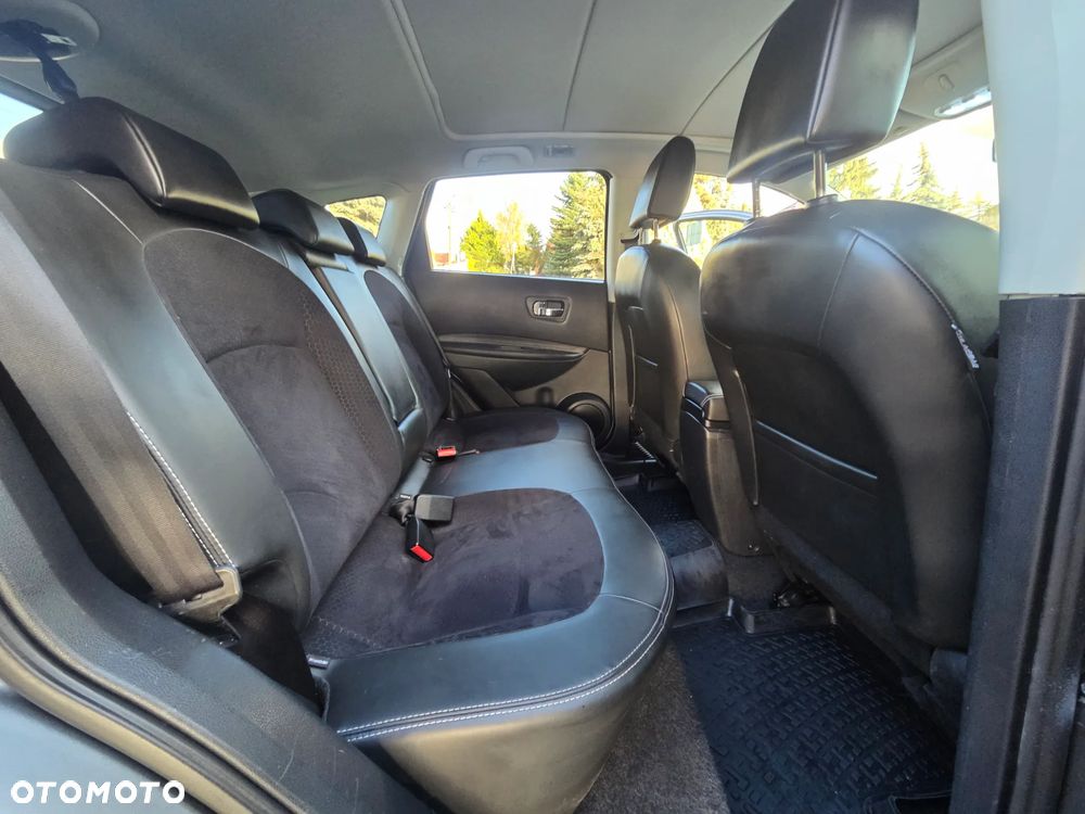 Nissan Qashqai 1.6 dCi 4 x 4 DPF Start/Stop tekna - 32