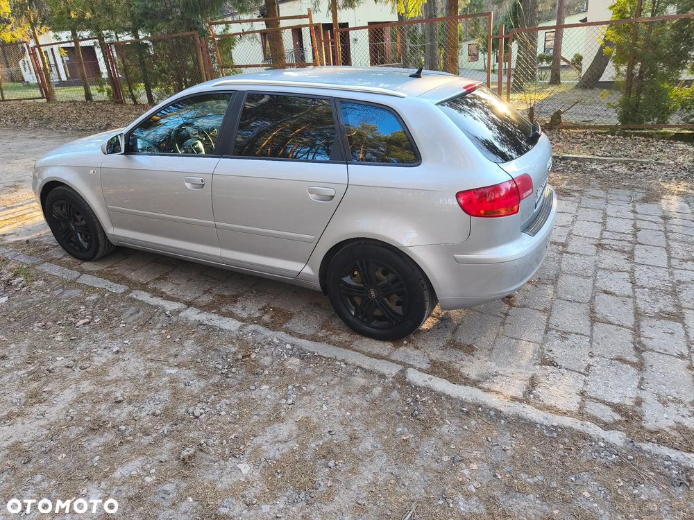 Audi A3 Sportback 2.0 TDI DPF Ambiente - 22