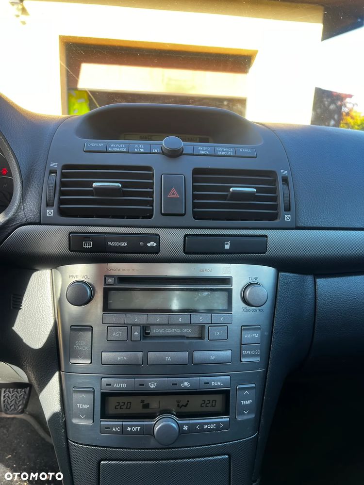 Toyota Avensis 2.0 D-4D Combi - 16