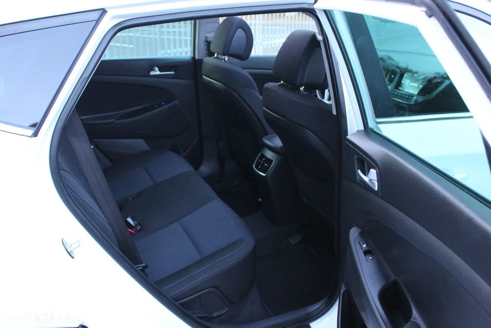 Hyundai Tucson 1.7 CRDI BlueDrive Premium 2WD DCT - 17