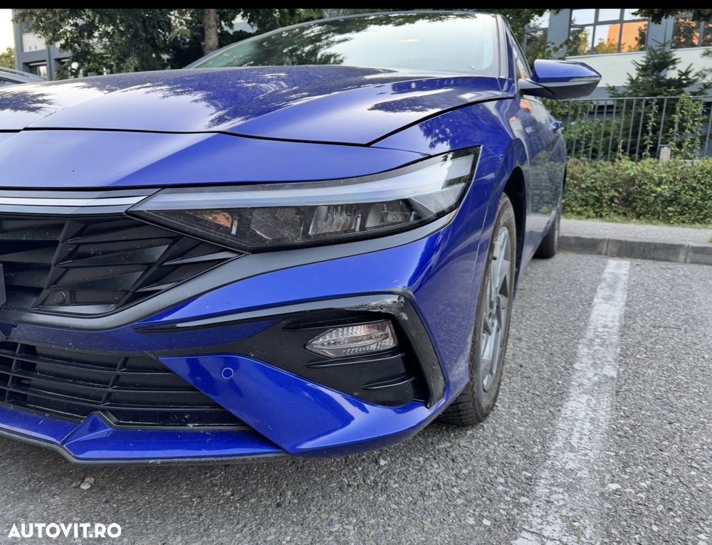 Hyundai Elantra 1.6 l 123 CP CVT Highway - 3
