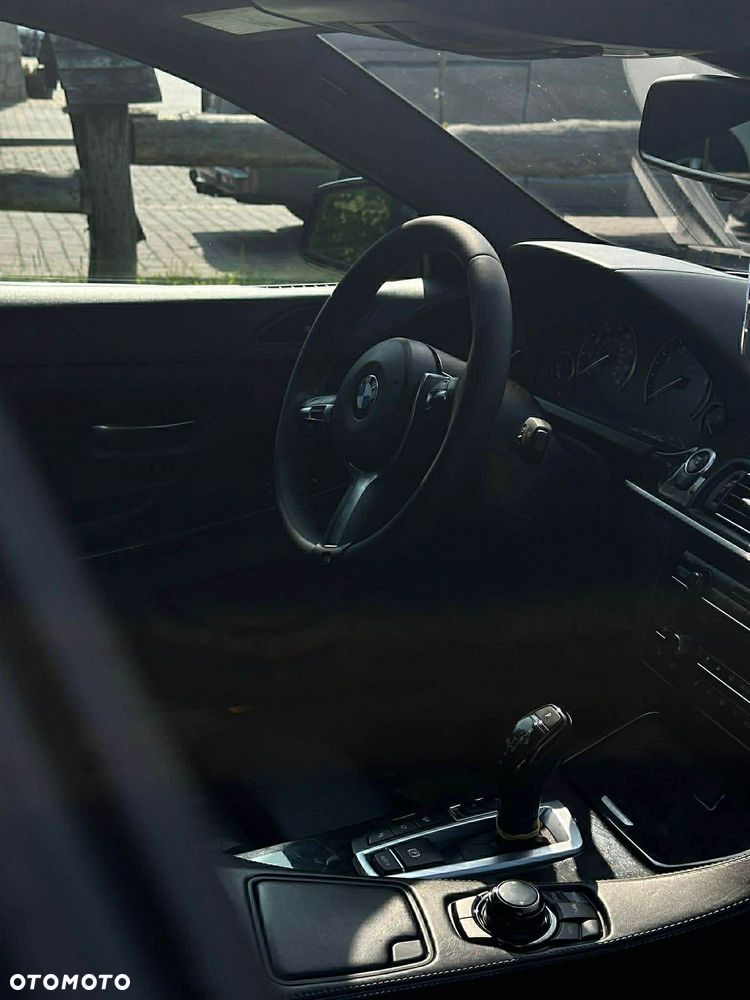 BMW Seria 6 650i xDrive - 14