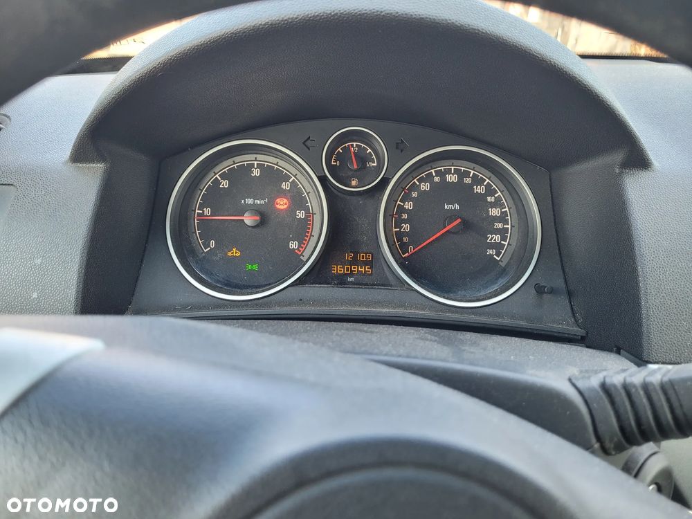 Opel Astra 1.7 CDTI - 5