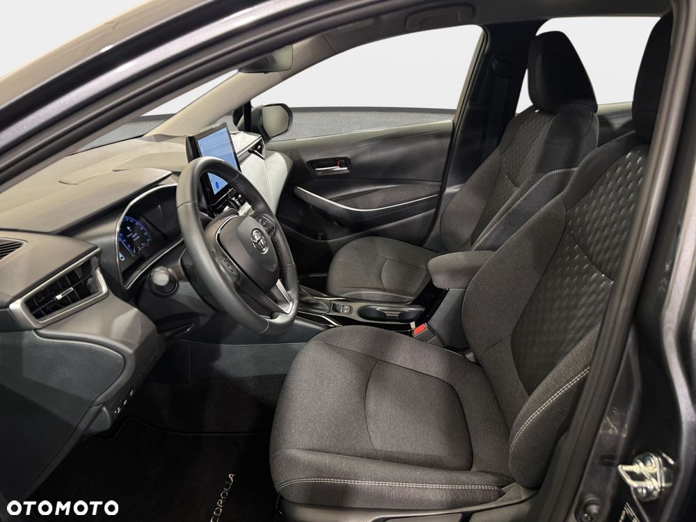 Toyota Corolla - 11