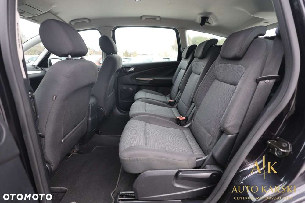 Ford S-Max - 29