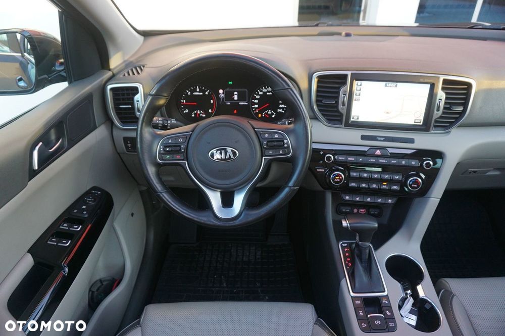 Kia Sportage 2,0 CRDI AWD Platinum - 24