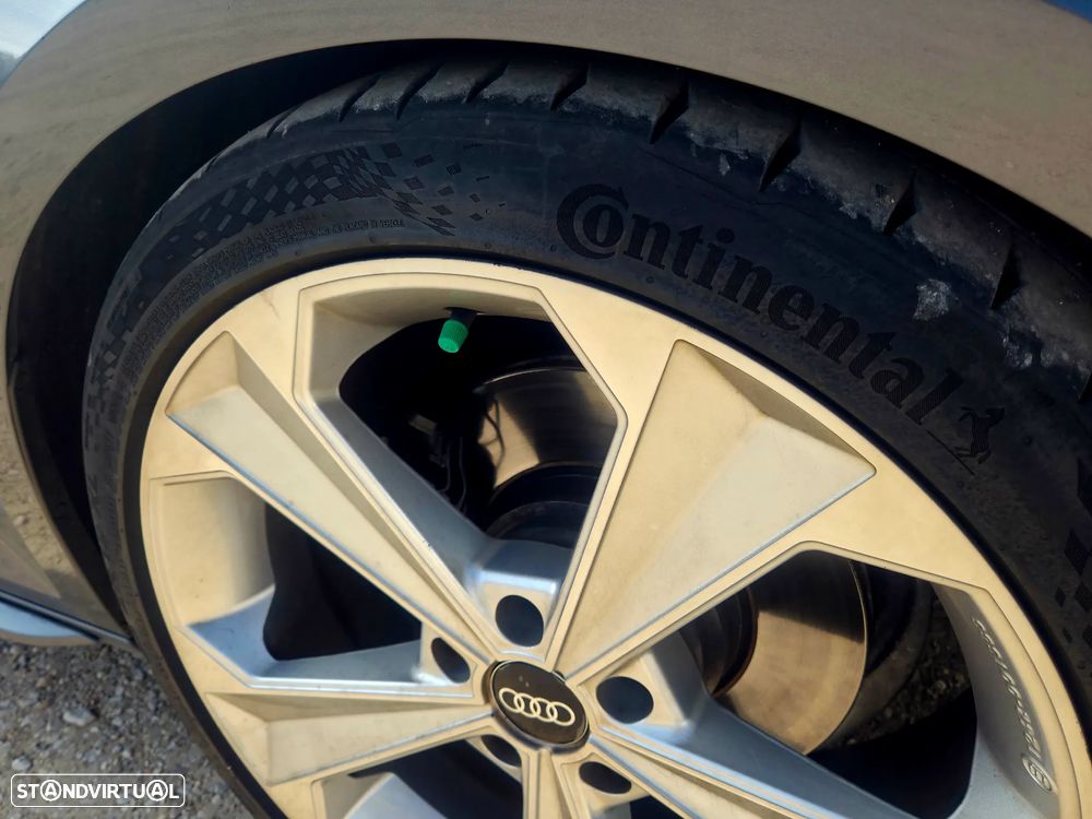 Audi A4 Avant 35 TDI S tronic S line - 9