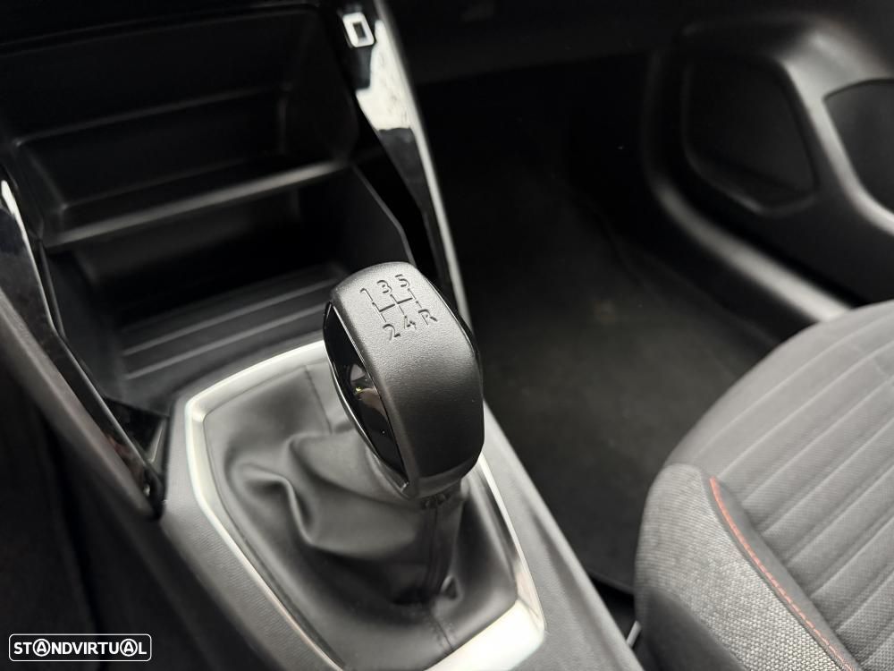 Peugeot 208 1.2 PureTech Active Pack - 21