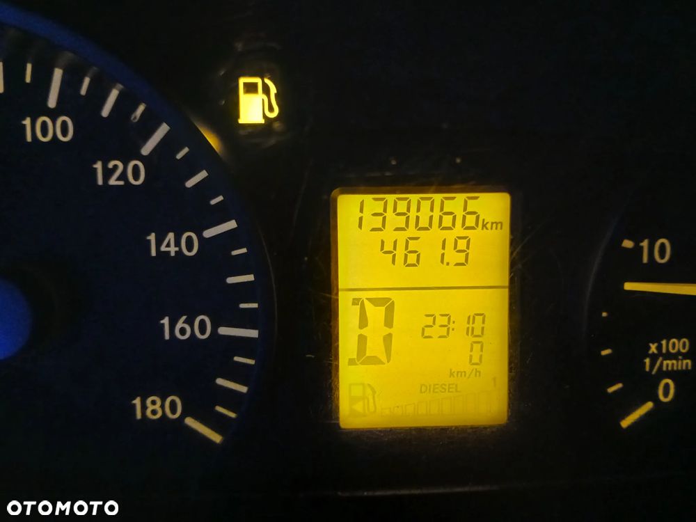 Mercedes-Benz Sprinter - 27