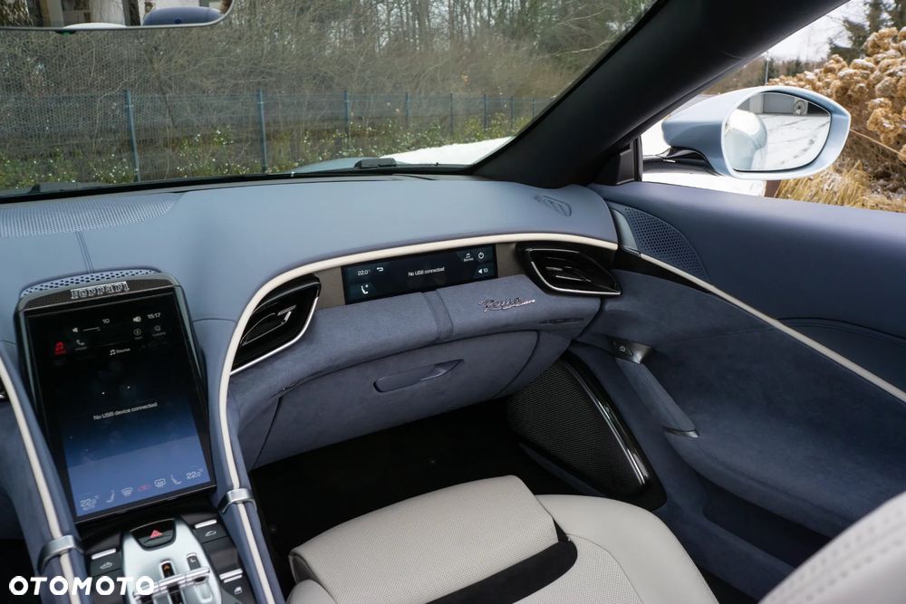 Ferrari Roma Spider - 27