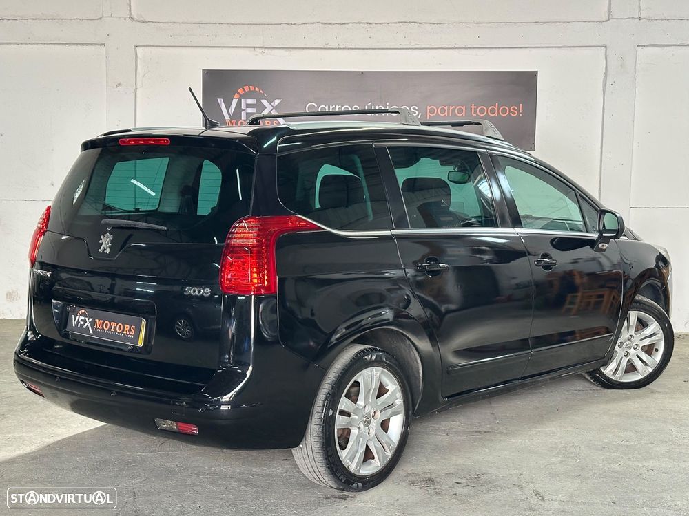 Peugeot 5008 2010 photo 2