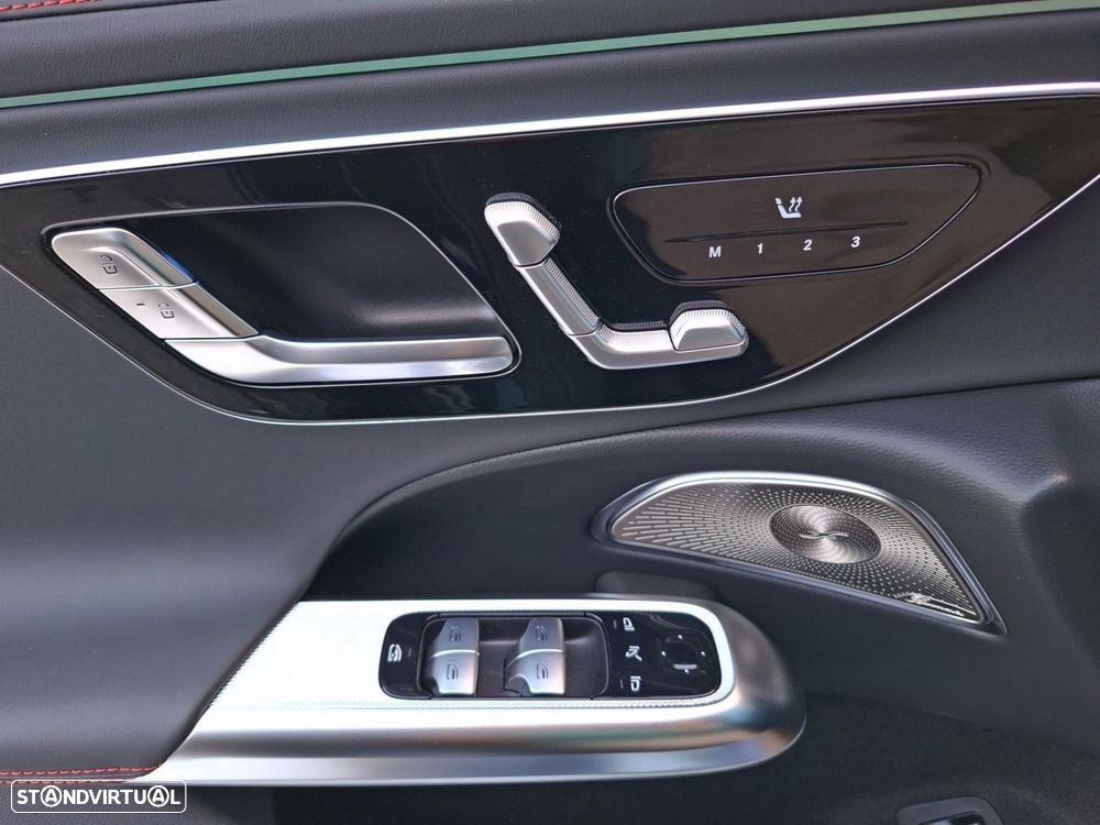 Mercedes-Benz E 53 AMG Hybrid 4Matic+ - 22