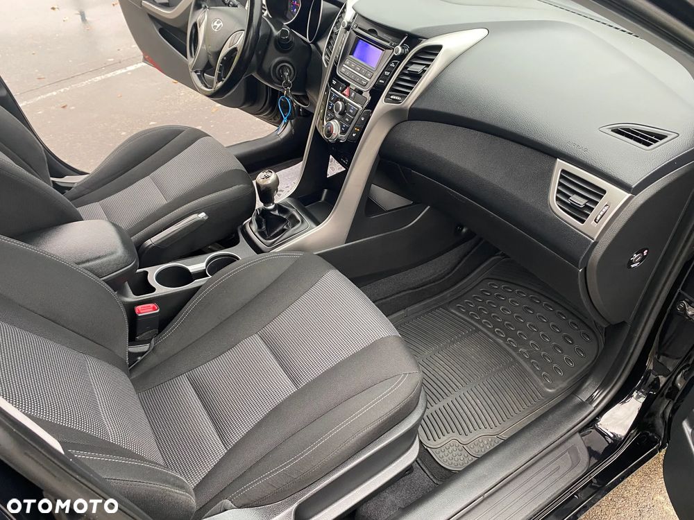 Hyundai i30 1.4 Advantage - 11