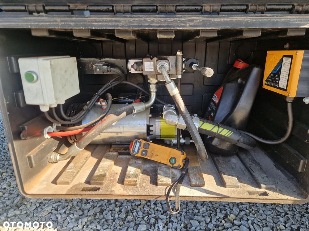 Fliegl wywrotka Alu 50m³ - 6